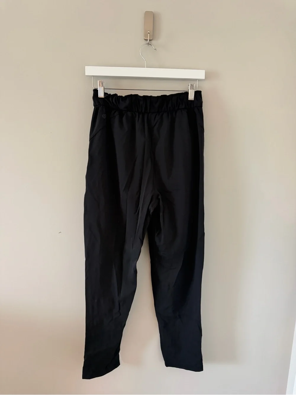 Lululemon On the Fly Black Pant Size 6